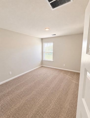 8114 Alpine Bearberry Drive, Houston, TX 77016