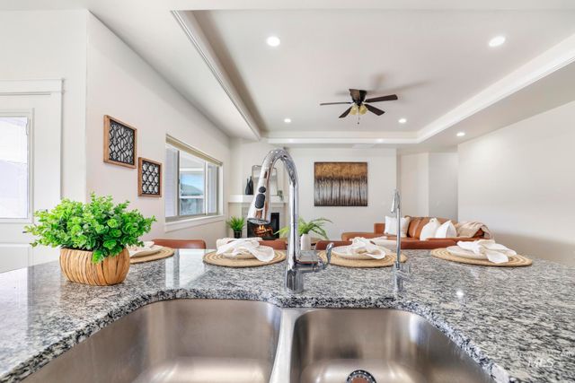 2080 Columbia Dr, Twin Falls, ID 83301