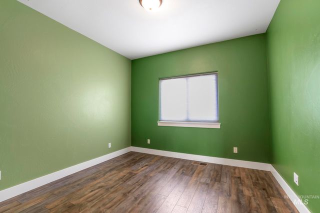 2080 Columbia Dr, Twin Falls, ID 83301