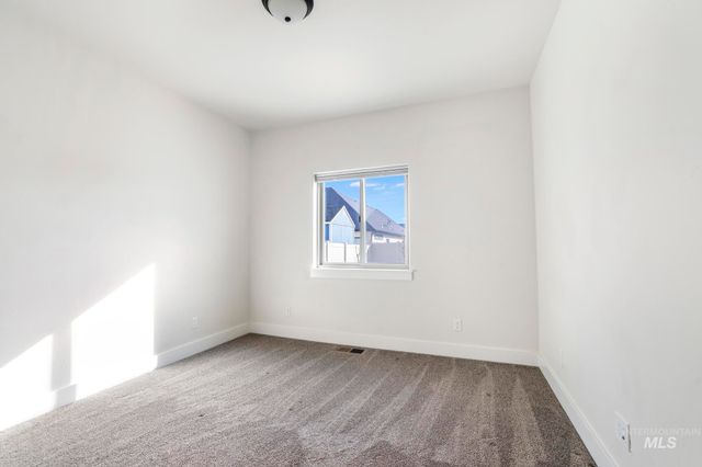 2080 Columbia Dr, Twin Falls, ID 83301