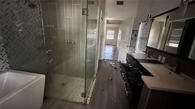 141 W Brownlee Avenue, Dallas, TX 75224