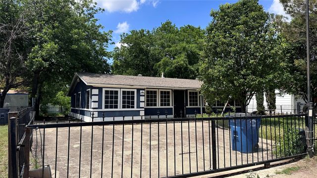 141 W Brownlee Avenue, Dallas, TX 75224