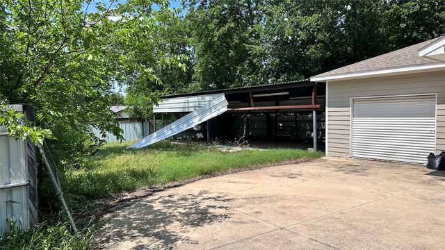 141 W Brownlee Avenue, Dallas, TX 75224