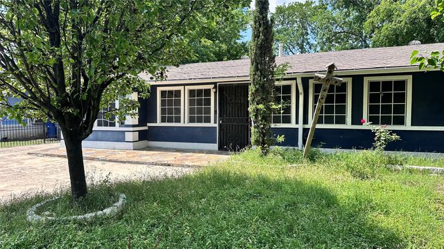 141 W Brownlee Avenue, Dallas, TX 75224