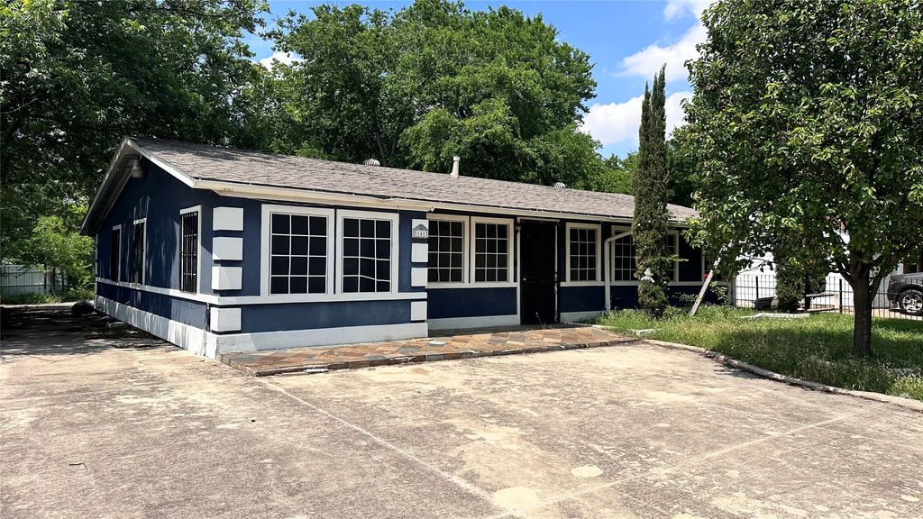 141 W Brownlee Avenue, Dallas, TX 75224