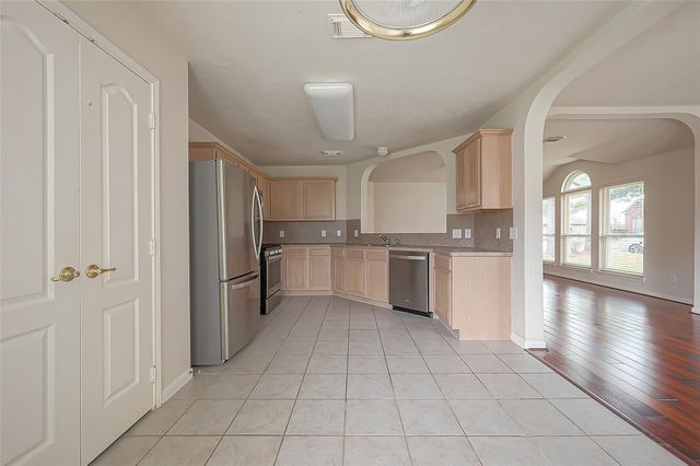 11814 Copperas Creek Drive, Sugar Land, TX 77498