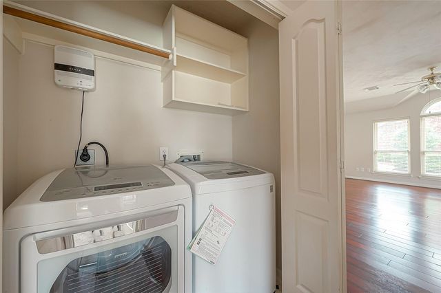 11814 Copperas Creek Drive, Sugar Land, TX 77498