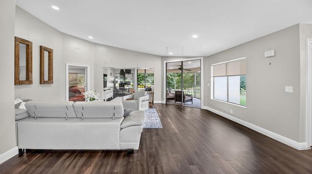 15307 Strathearn Drive 11204, Delray Beach, FL 33446