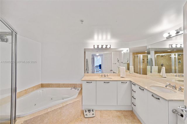 2001 N Ocean Boulevard 1002 S, Fort Lauderdale, FL 33305