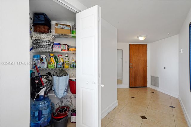 2001 N Ocean Boulevard 1002 S, Fort Lauderdale, FL 33305