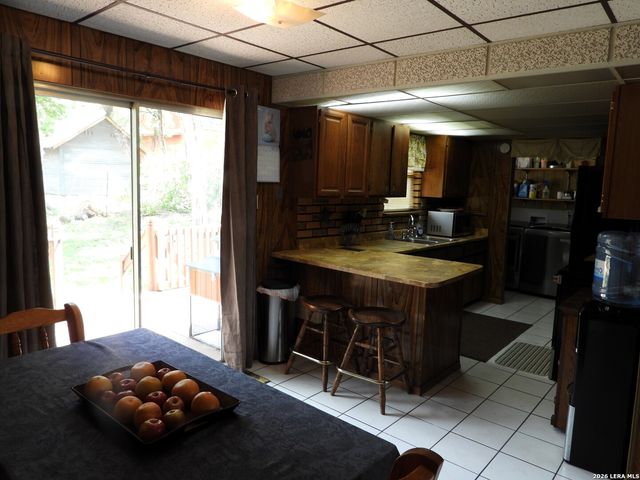 448 White Bass Dr, Lakehills, TX 78063