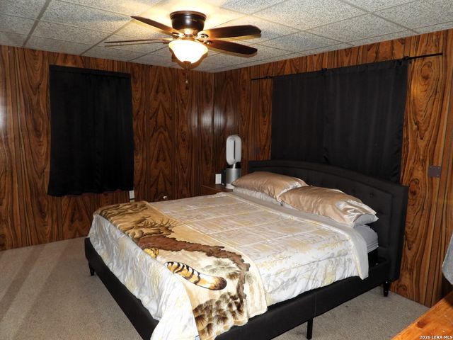 448 White Bass Dr, Lakehills, TX 78063