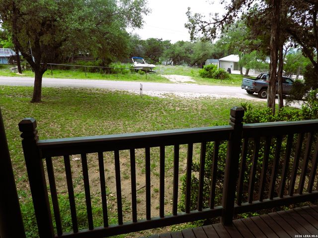 448 White Bass Dr, Lakehills, TX 78063