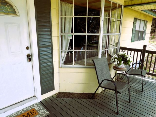 448 White Bass Dr, Lakehills, TX 78063
