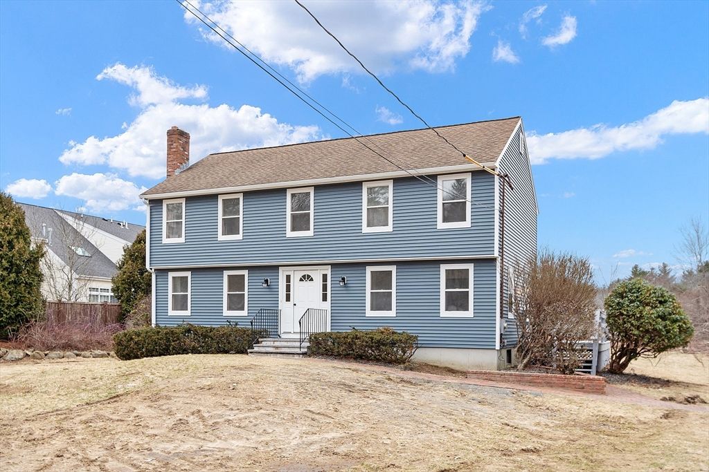 59 Summer St, Medway, MA 02053