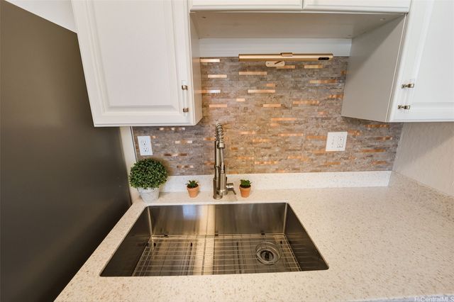 84-757 Kiana Place 515B, Waianae, HI 96792