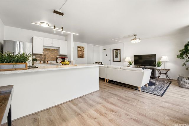 84-757 Kiana Place 515B, Waianae, HI 96792