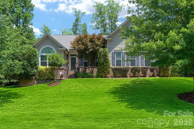 4018 Harmattan Drive, Denver, NC 28037