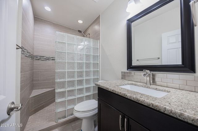 1332 E WHITTON Avenue, Phoenix, AZ 85014