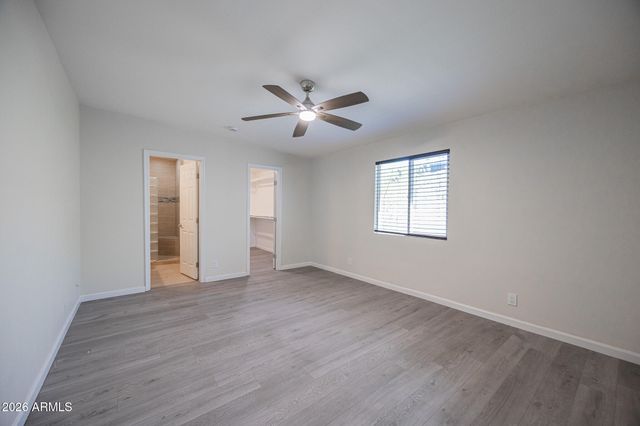 1332 E WHITTON Avenue, Phoenix, AZ 85014