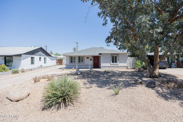 1332 E WHITTON Avenue, Phoenix, AZ 85014