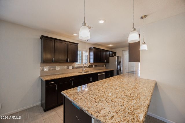 1332 E WHITTON Avenue, Phoenix, AZ 85014