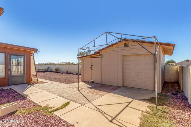 15762 S OVERFIELD Road, Arizona City, AZ 85123
