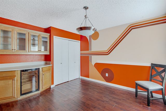 601 St Charles Drive, Arlington, TX 76013