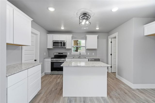 123 N Starr Avenue, Lincoln, AR 72744