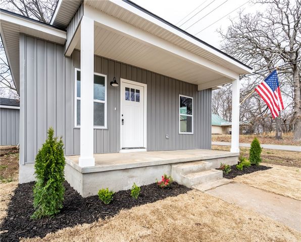 123 N Starr Avenue, Lincoln, AR 72744