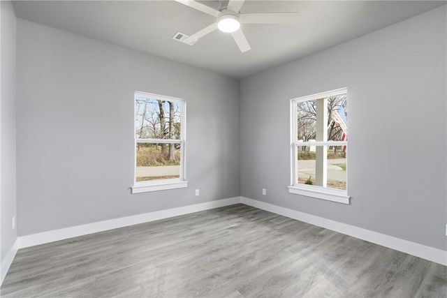 123 N Starr Avenue, Lincoln, AR 72744