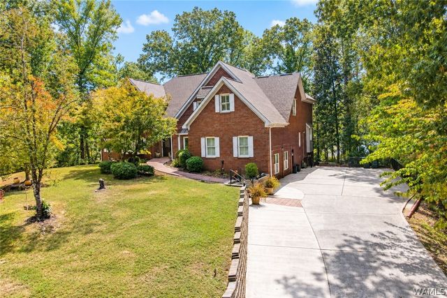 8615 Forrestal NE, Tuscaloosa, AL 35406