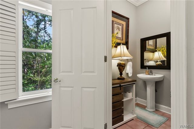 8615 Forrestal NE, Tuscaloosa, AL 35406