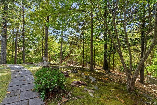 8615 Forrestal NE, Tuscaloosa, AL 35406