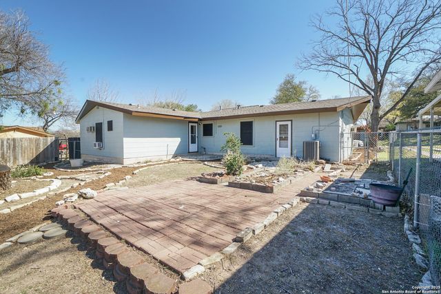 119 SULLIVAN DR, San Antonio, TX 78213
