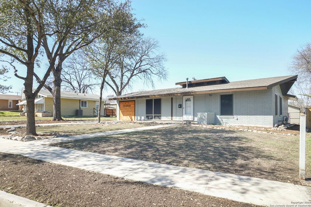119 SULLIVAN DR, San Antonio, TX 78213