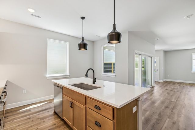 328 E Park Pl, Andover, KS 67002