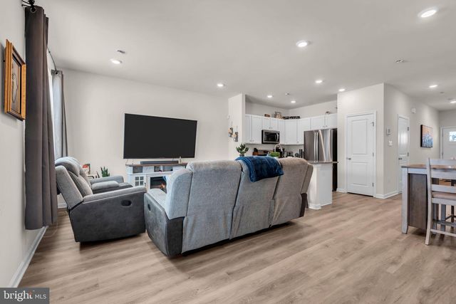 33 ALEXANDER WAY, Westampton, NJ 08060