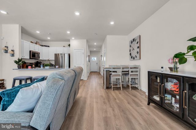 33 ALEXANDER WAY, Westampton, NJ 08060