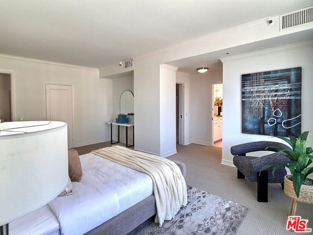 10550 Wilshire Boulevard 1004, Los Angeles, CA 90024