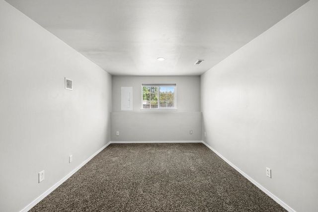 8805 N Greenwood St, Spokane, WA 99208