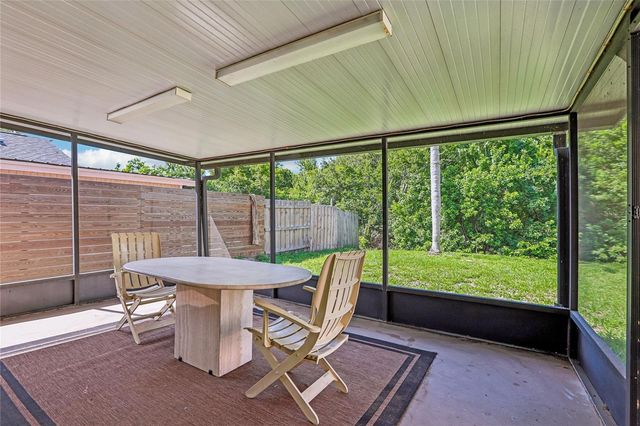 8208 RIVERBOAT DRIVE, Tampa, FL 33637