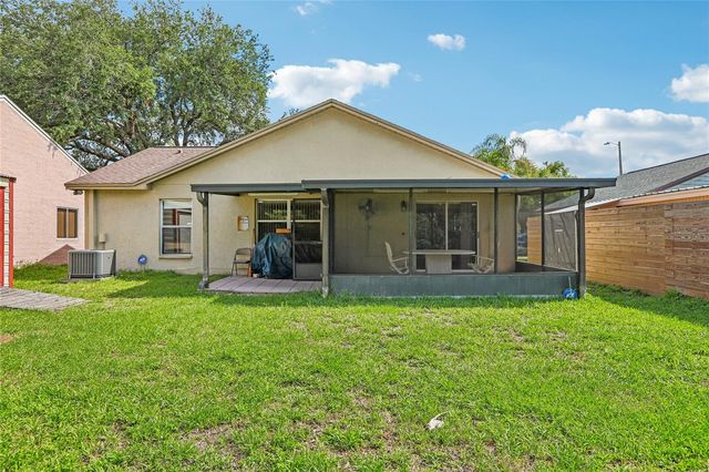 8208 RIVERBOAT DRIVE, Tampa, FL 33637