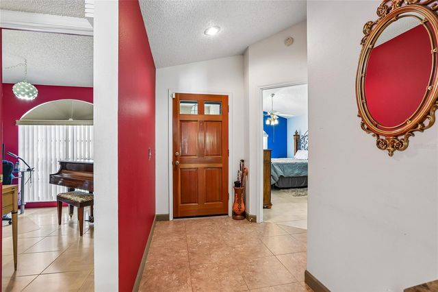 8208 RIVERBOAT DRIVE, Tampa, FL 33637