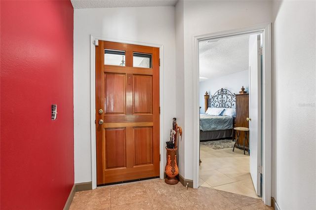 8208 RIVERBOAT DRIVE, Tampa, FL 33637