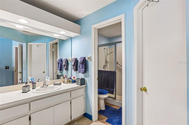 8208 RIVERBOAT DRIVE, Tampa, FL 33637