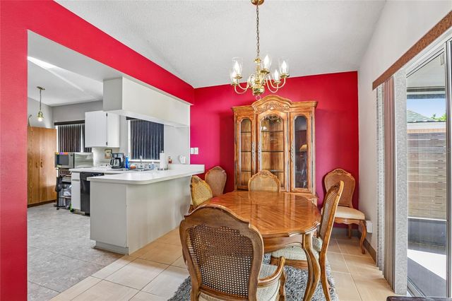 8208 RIVERBOAT DRIVE, Tampa, FL 33637