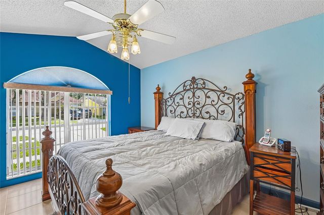 8208 RIVERBOAT DRIVE, Tampa, FL 33637