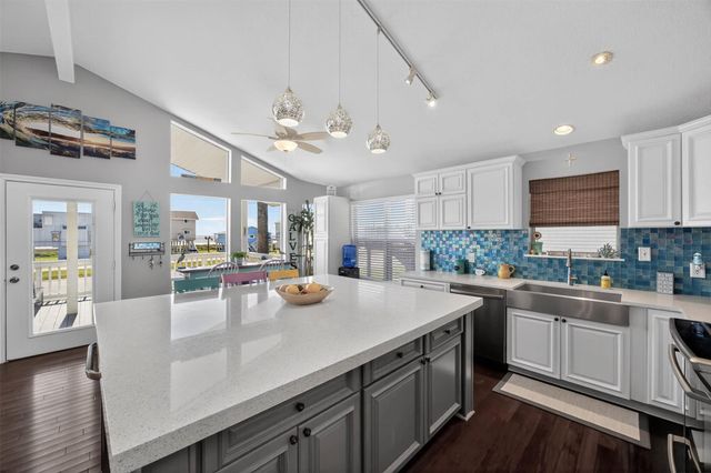 22002 Termini San Luis Pass Road, Galveston, TX 77554