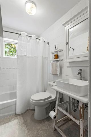 1360 SW 14th St, Miami, FL 33145